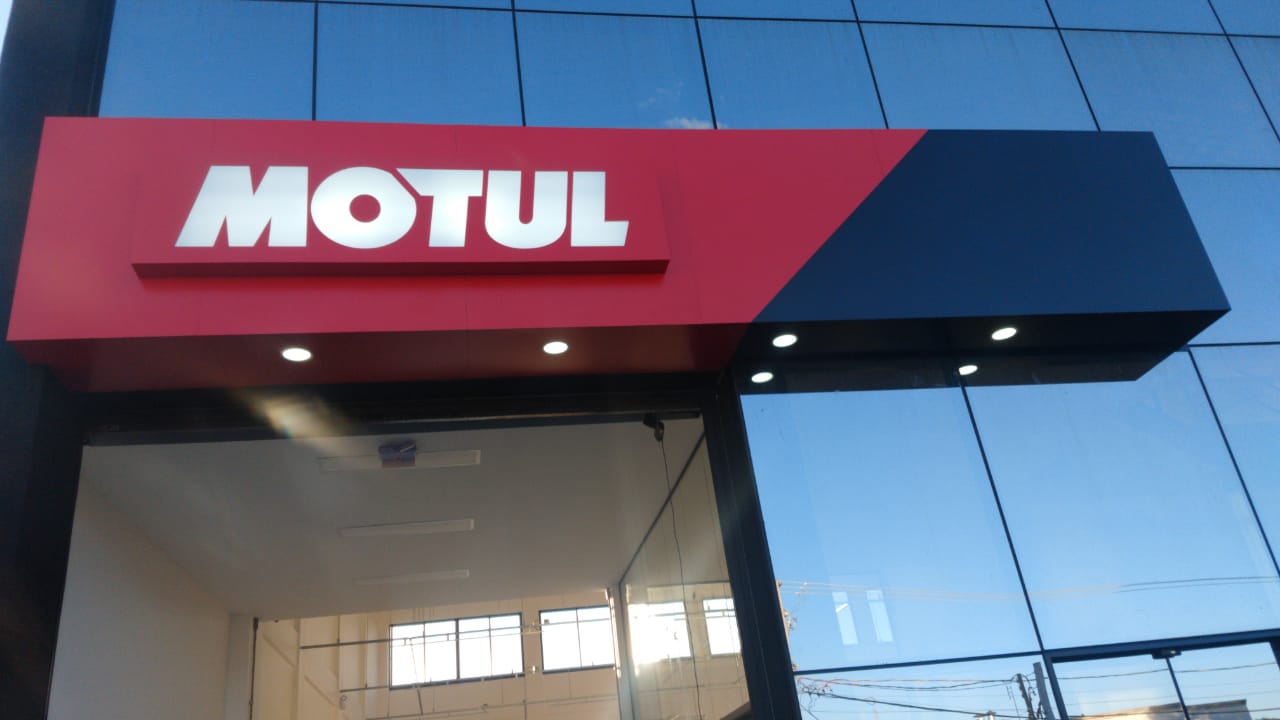 Exemplo de fachadas em acm